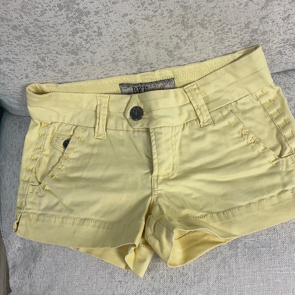 BKE “Mollie” shorts - Picture 1 of 3